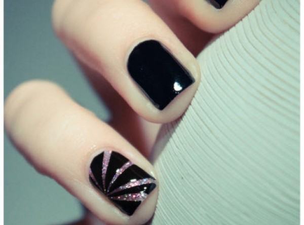 unhas-decoradas-com-raios-fotos-como-fazer-esmaltes-600x444